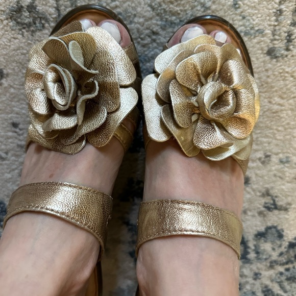 Born Shoes Born Sandals Gold Leather Flower Heels Size 8 Poshmark